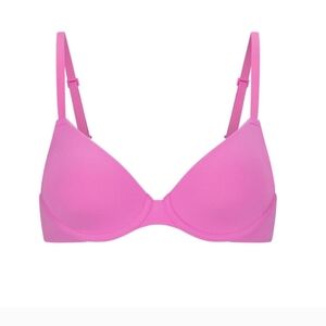 Skims underwire tshirt bra in neon orchid new with tags 32B